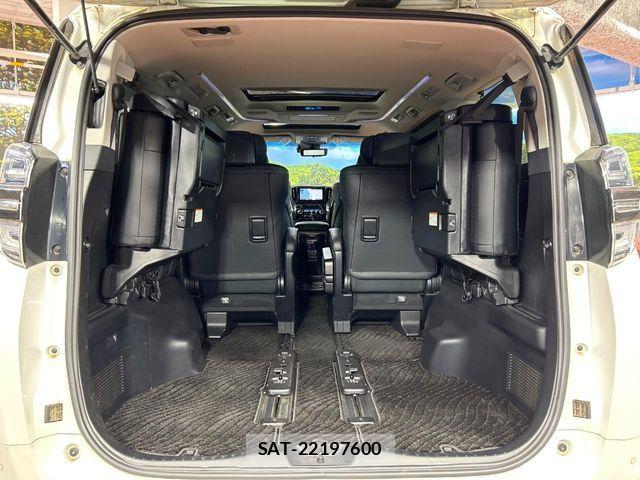 Toyota VELLFIRE 2018-04 8782441-10