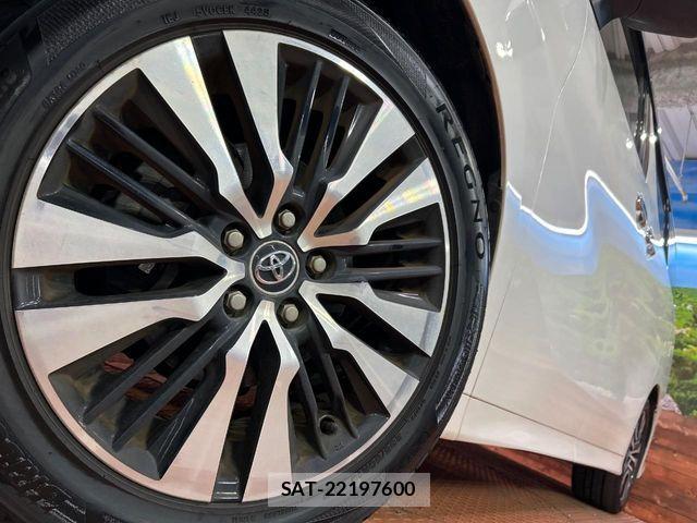 Toyota VELLFIRE 2018-04 8782441-13
