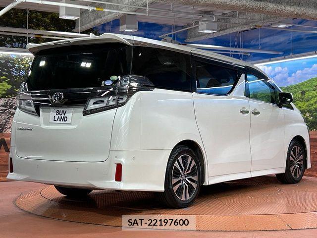 Toyota VELLFIRE 2018-04 8782441-17