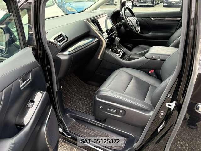 Toyota VELLFIRE 2018-12 8797789-12