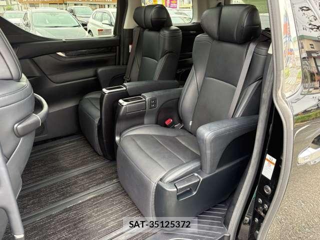Toyota VELLFIRE 2018-12 8797789-15