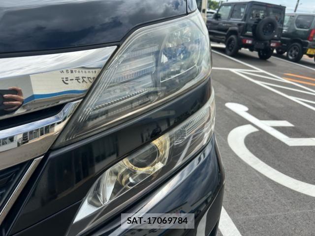Toyota VELLFIRE 2013-01 8797802-4