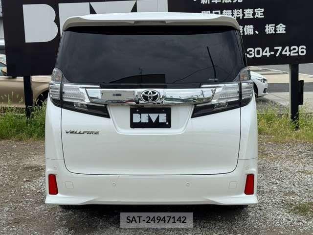 Toyota VELLFIRE 2015-11 8797799-17