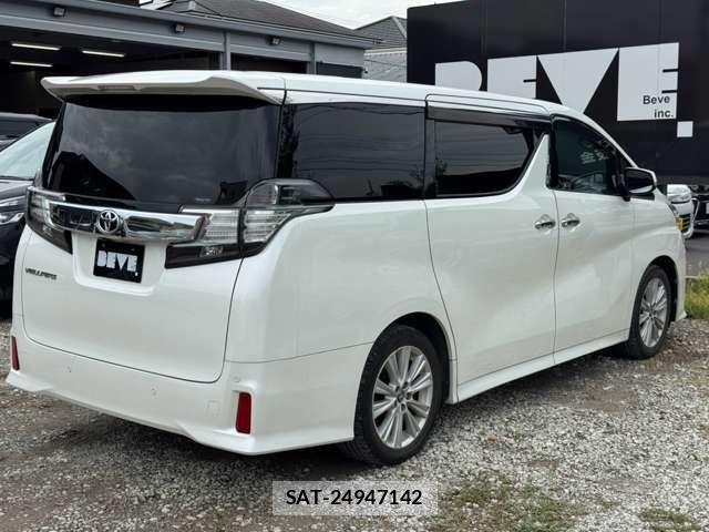 Toyota VELLFIRE 2015-11 8797799-19