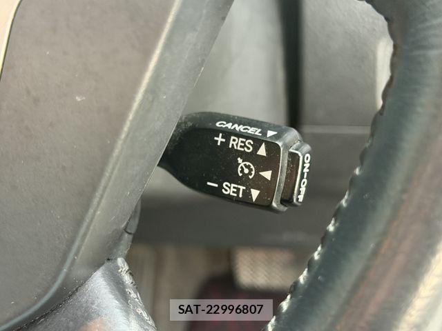 Toyota VELLFIRE 2013-06 8797800-25