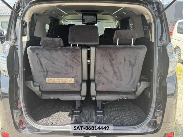 Toyota VELLFIRE 2017-10 8797794-14