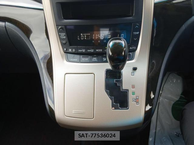Toyota VELLFIRE 2014-05 8797798-16