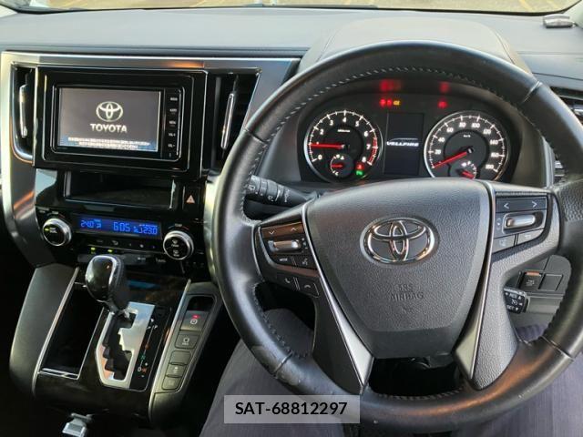 Toyota VELLFIRE 2015-04 8797797-12