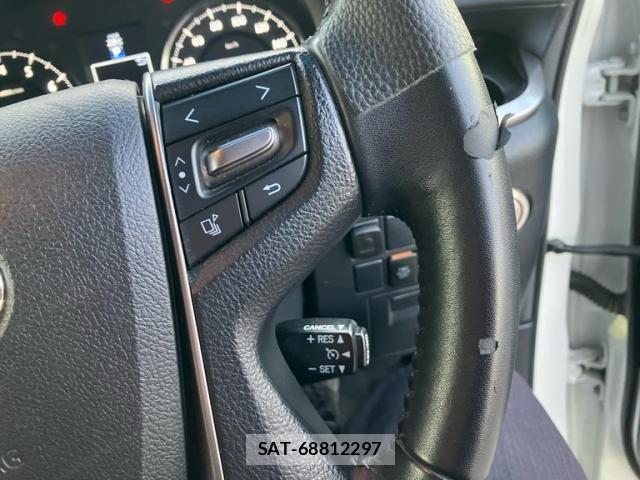 Toyota VELLFIRE 2015-04 8797797-14