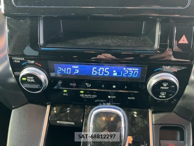 Toyota VELLFIRE 2015-04 8797797-19