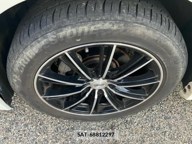 Toyota VELLFIRE 2015-04 8797797-4