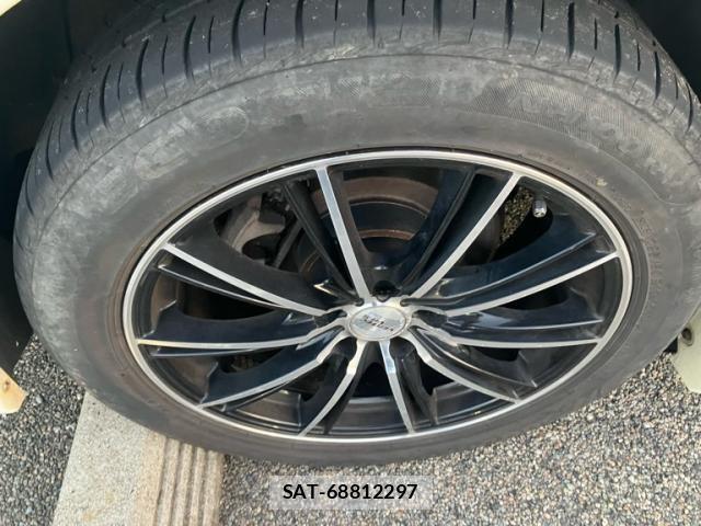 Toyota VELLFIRE 2015-04 8797797-6