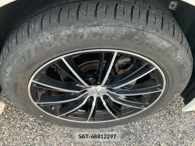 Toyota VELLFIRE 2015-04 8797797-7