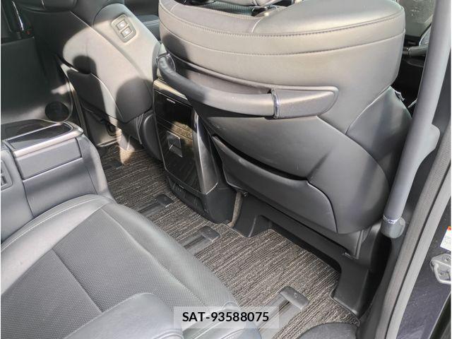 Toyota VELLFIRE 2016-03 8832230-18