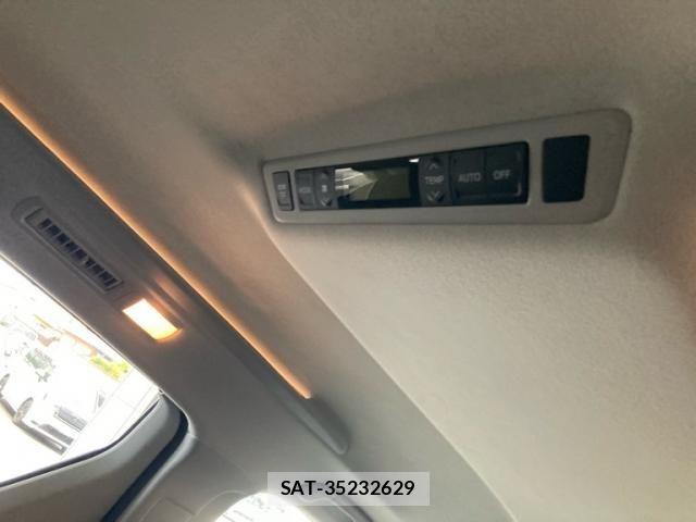 Toyota VELLFIRE 2008-08 8832242-12