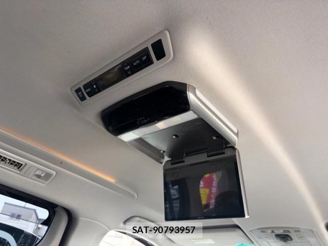 Toyota VELLFIRE 2010-04 8832247-13