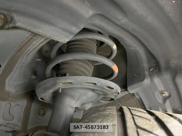 Toyota VELLFIRE 2017-02 8832227-19