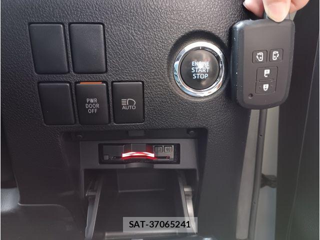 Toyota VELLFIRE 2018-11 8832228-16