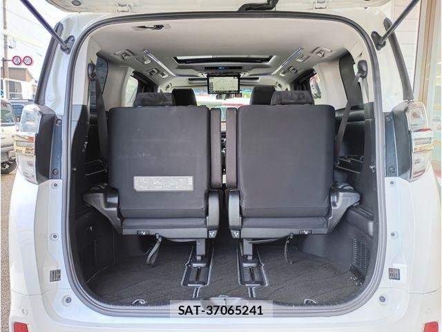 Toyota VELLFIRE 2018-11 8832228-17