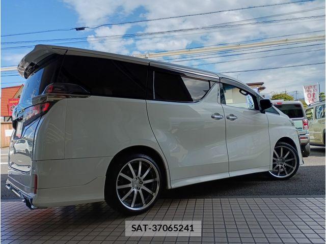 Toyota VELLFIRE 2018-11 8832228-2