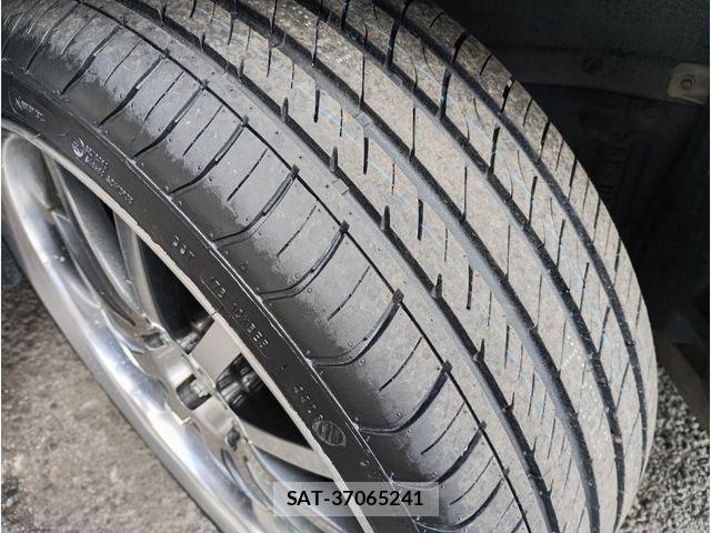 Toyota VELLFIRE 2018-11 8832228-7
