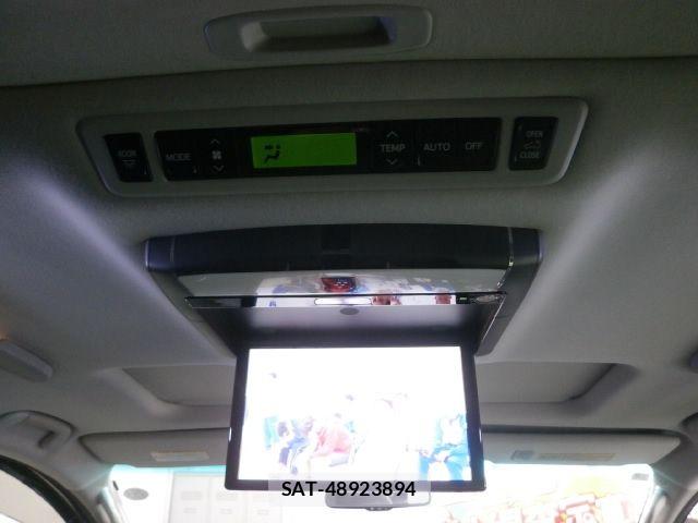 Toyota VELLFIRE 2014-07 8850957-17