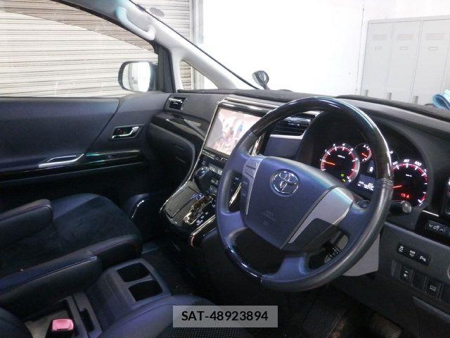 Toyota VELLFIRE 2014-07 8850957-1