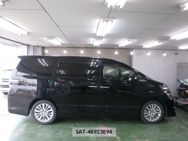 Toyota VELLFIRE 2014-07 8850957-3