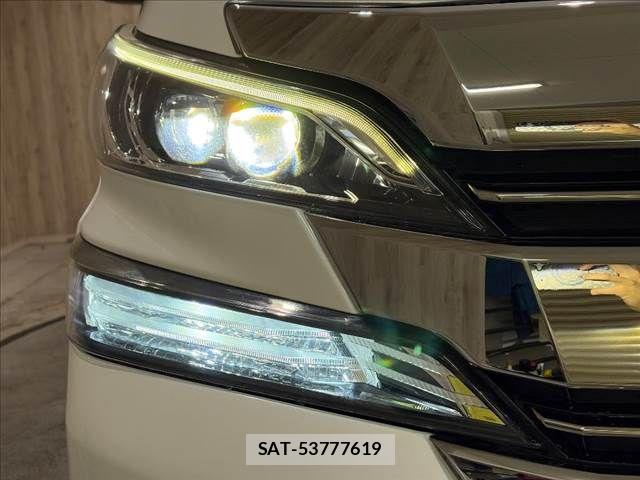 Toyota VELLFIRE 2017-03 8850953-14