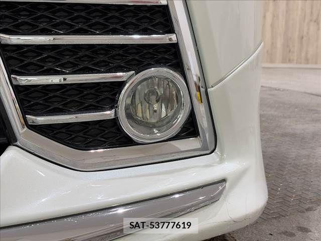 Toyota VELLFIRE 2017-03 8850953-27