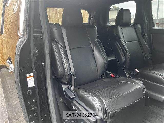 Toyota VELLFIRE 2017-02 8850950-14
