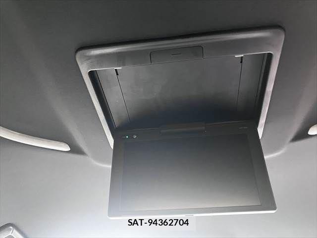 Toyota VELLFIRE 2017-02 8850950-3