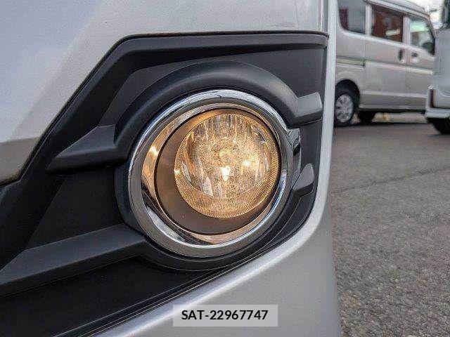 Toyota VELLFIRE 2017-05 8850955-15