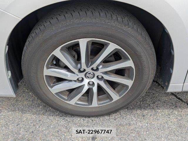 Toyota VELLFIRE 2017-05 8850955-16
