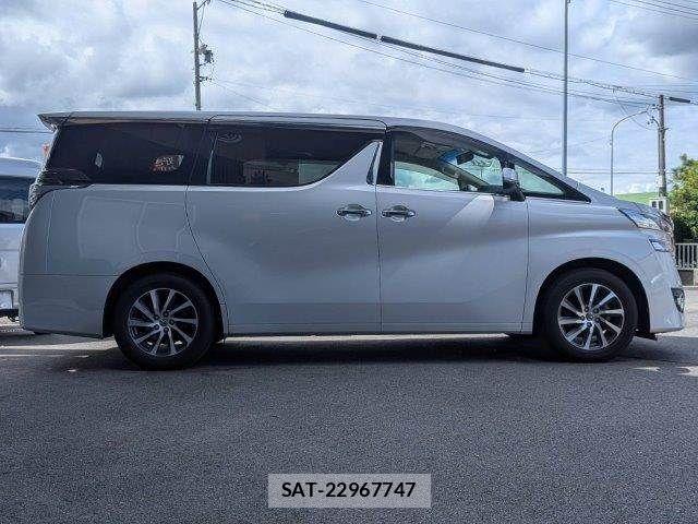 Toyota VELLFIRE 2017-05 8850955-19