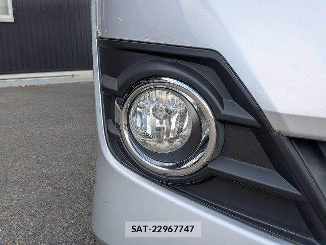 Toyota VELLFIRE 2017-05 8850955-27