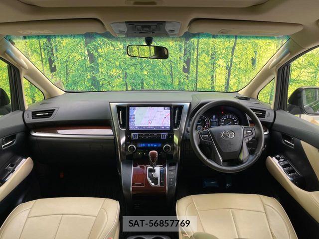 Toyota VELLFIRE 2017-04 8850952-1