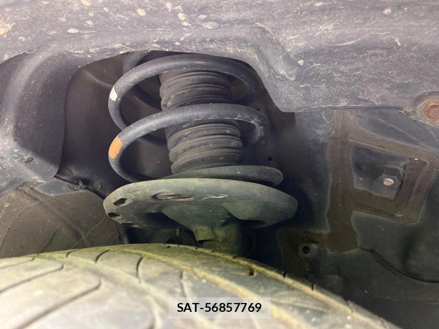 Toyota VELLFIRE 2017-04 8850952-19