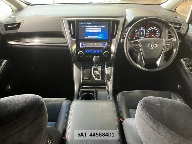 Toyota VELLFIRE 2016-03 8872326-1