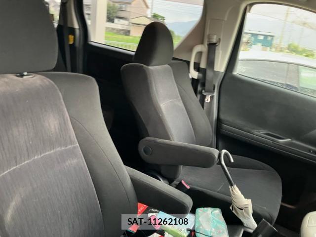 Toyota VELLFIRE 2014-07 8872327-17