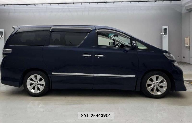 Toyota VELLFIRE 2014-03 8869203-1