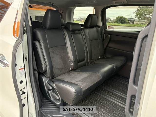 Toyota VELLFIRE 2021-02 8882707-17