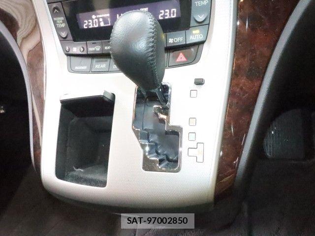 Toyota VELLFIRE 2013-12 8882728-17