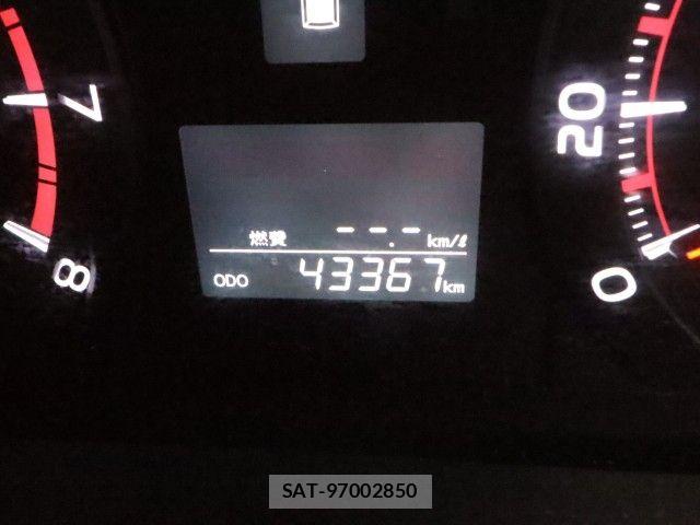Toyota VELLFIRE 2013-12 8882728-28