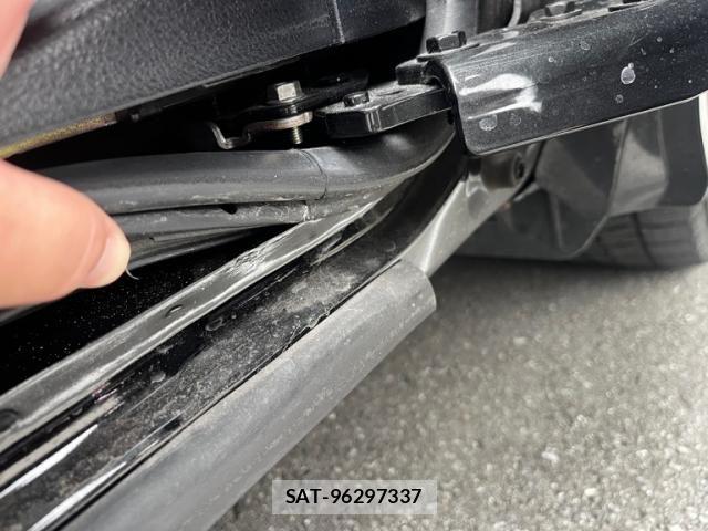 Toyota VELLFIRE 2018-02 8882718-23