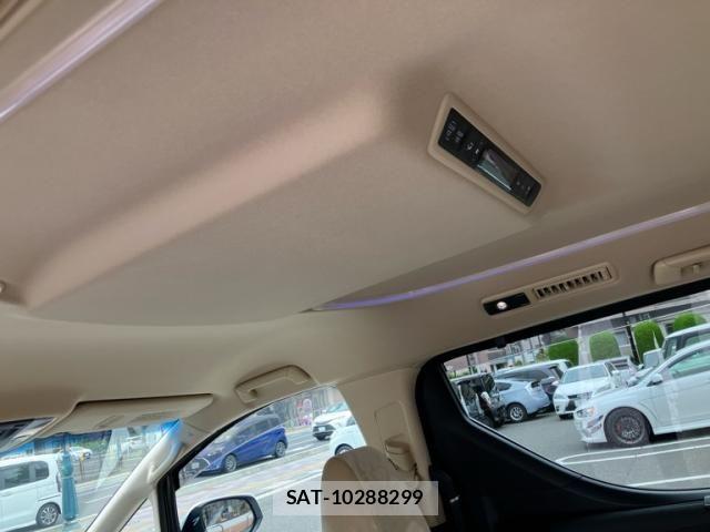 Toyota VELLFIRE 2015-04 8882723-13