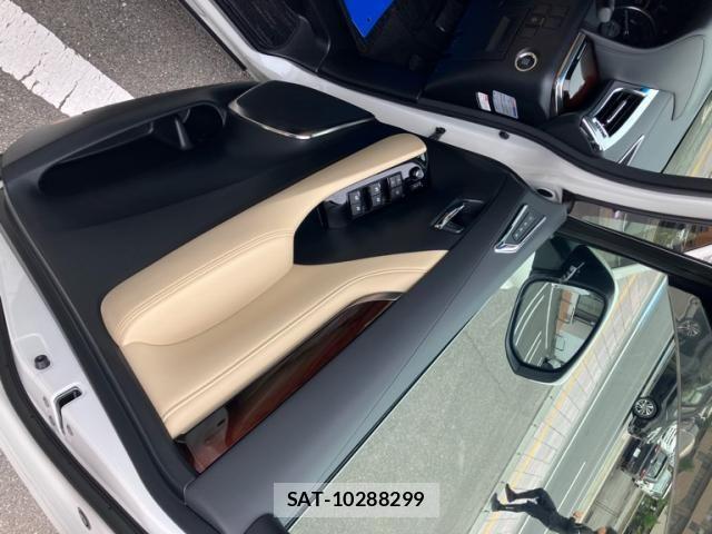 Toyota VELLFIRE 2015-04 8882723-14