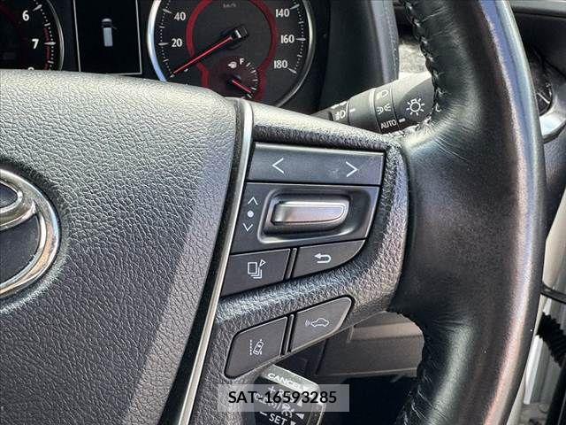 Toyota VELLFIRE 2020-02 8882703-26