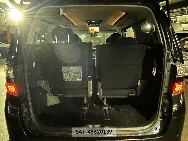 Toyota VELLFIRE 2008-09 8882738-8