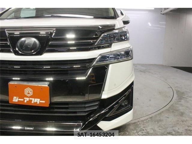 Toyota VELLFIRE 2018-04 8882716-15